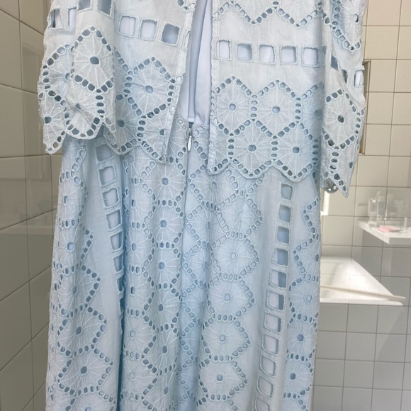 Blue lace maxi dress - Picture 3 of 5